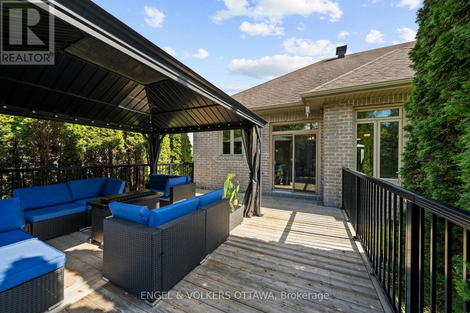 557 Tullamore Street, Ottawa, Ontario  K1X 0A2 - Photo 38 - X13709558