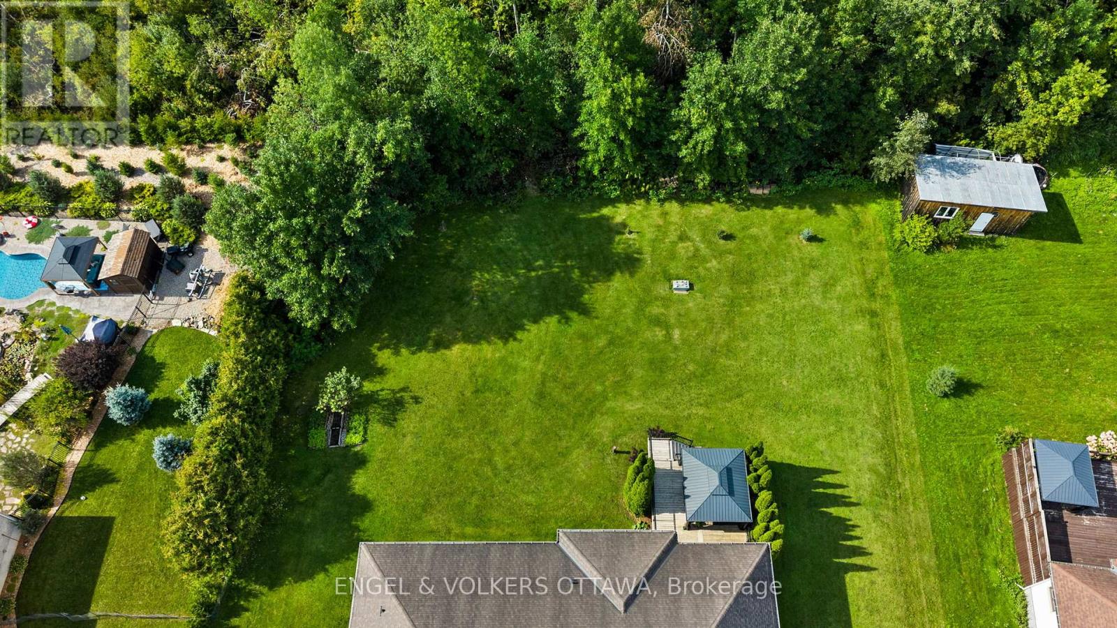557 Tullamore Street, Ottawa, Ontario  K1X 0A2 - Photo 39 - X13709558