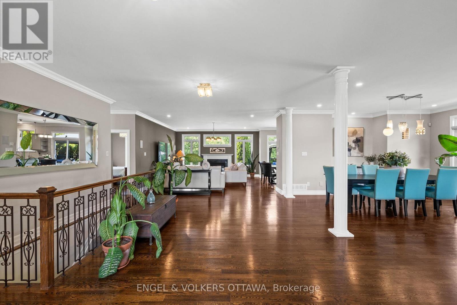 557 Tullamore Street, Ottawa, Ontario  K1X 0A2 - Photo 8 - X13709558