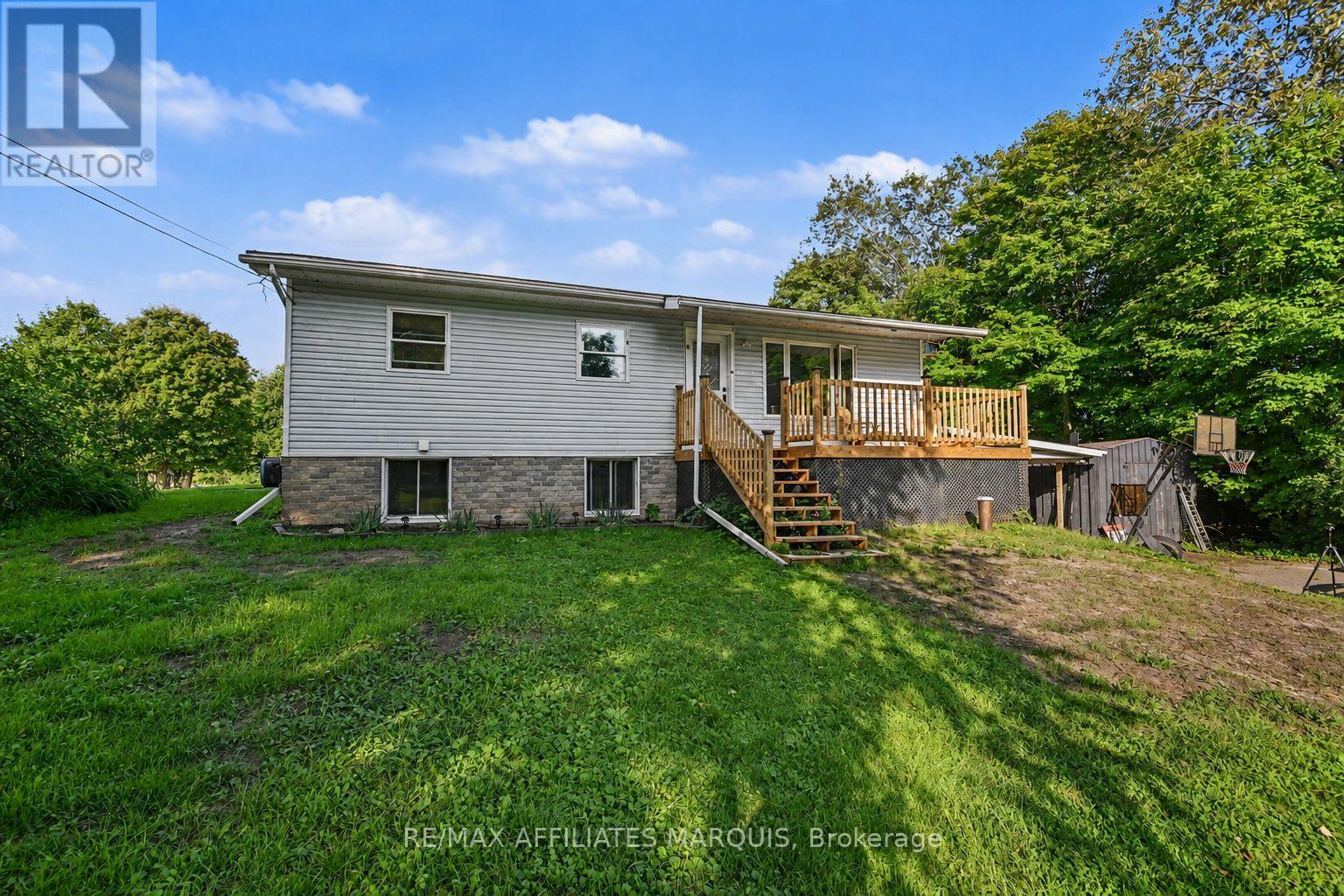 10 Bay Road, Rideau Lakes, Ontario  K0G 1L0 - Photo 1 - X13709570