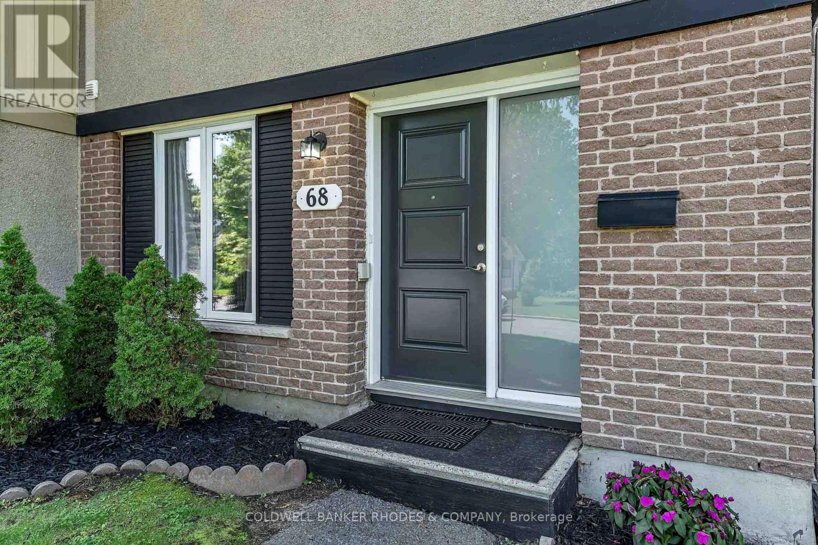 68 Costello Avenue, Ottawa, Ontario  K2H 7C5 - Photo 2 - X13709738