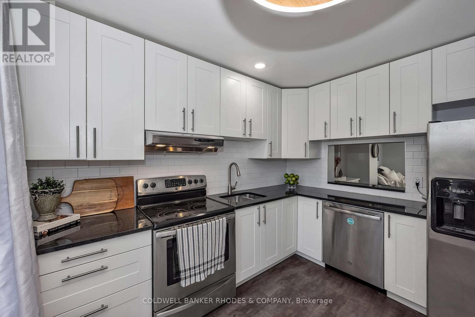 68 Costello Avenue, Ottawa, Ontario  K2H 7C5 - Photo 6 - X13709738