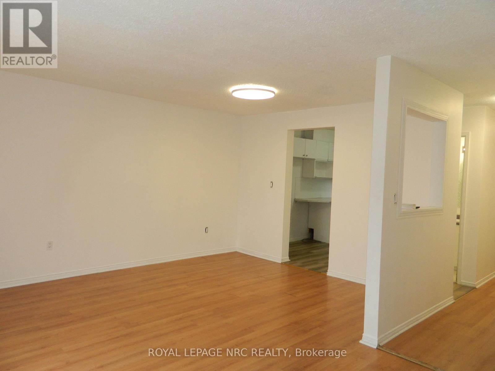 53 - 65 Dorchester Boulevard, St. Catharines, Ontario  L2M 7T8 - Photo 4 - X13709758