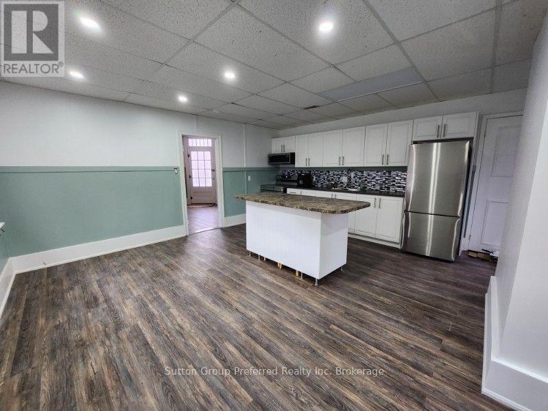 1792 Longwoods Road, Southwest Middlesex, Ontario  N0L 2N9 - Photo 11 - X13709668