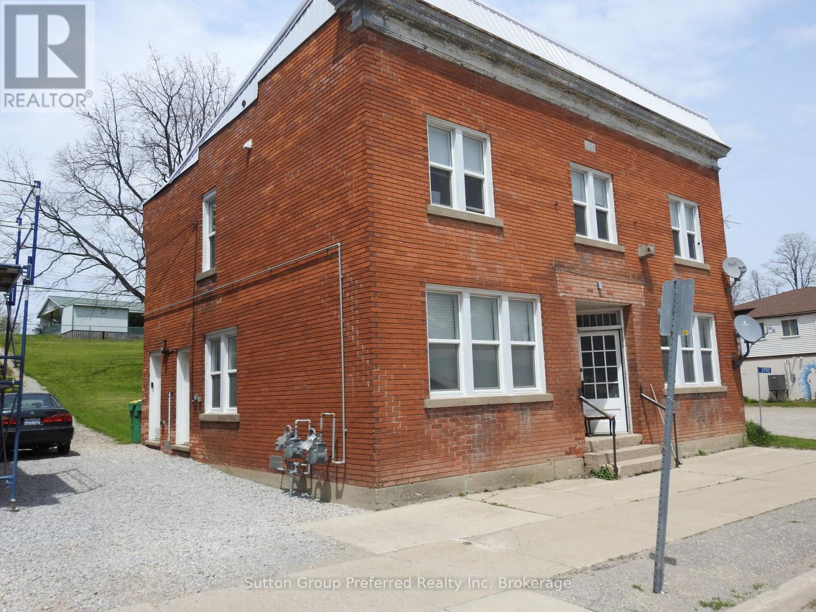 1792 Longwoods Road, Southwest Middlesex, Ontario  N0L 2N9 - Photo 3 - X13709668