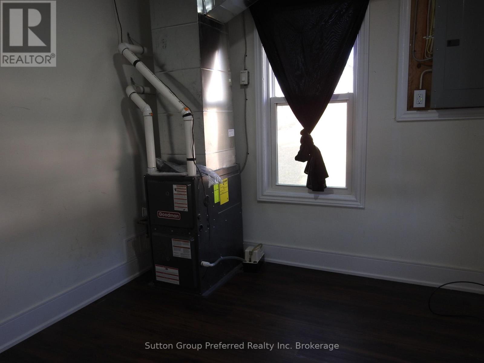 1792 Longwoods Road, Southwest Middlesex, Ontario  N0L 2N9 - Photo 31 - X13709668