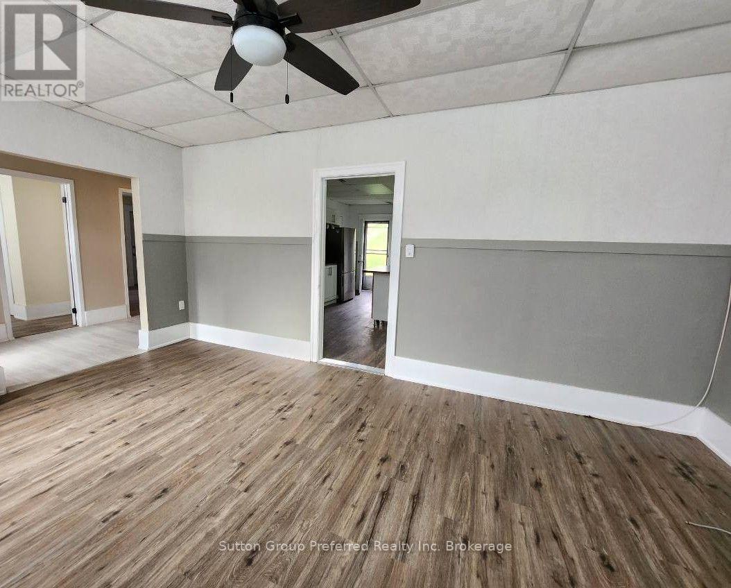1792 Longwoods Road, Southwest Middlesex, Ontario  N0L 2N9 - Photo 6 - X13709668