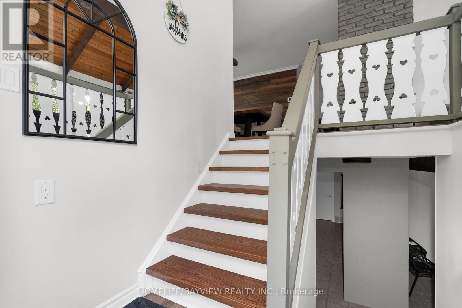 15 Birch Grove Drive, Oro-Medonte (Horseshoe Valley), Ontario  L4M 4Y8 - Photo 4 - S13709216