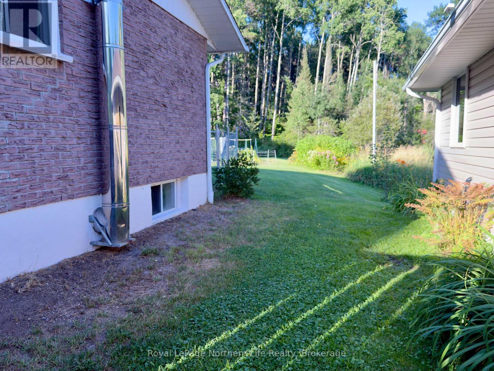 87 Ridgemount Drive, East Ferris, Ontario  P0H 1K0 - Photo 4 - X13709700