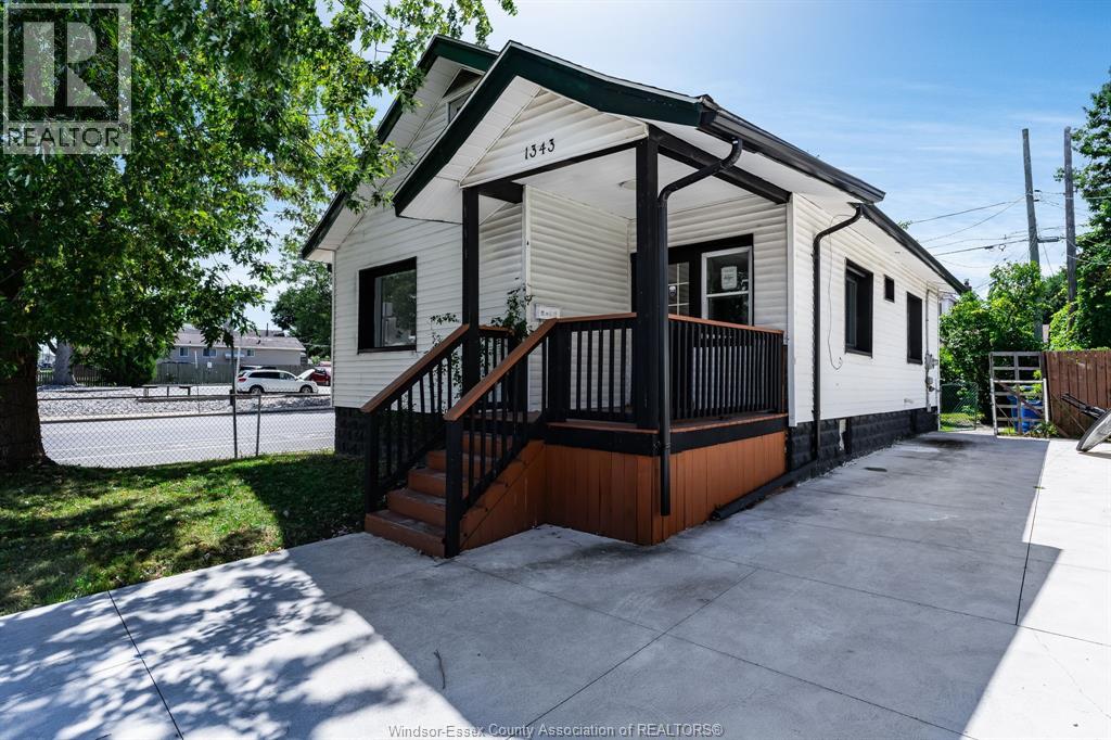 MLS# 26020663: 1343 Lillian, Windsor, Canada