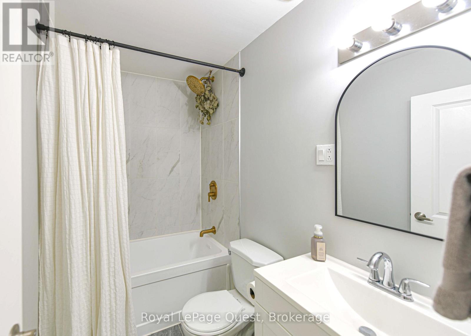 401 Mississaga Street W, Orillia, Ontario  L3V 3C4 - Photo 22 - S13709598