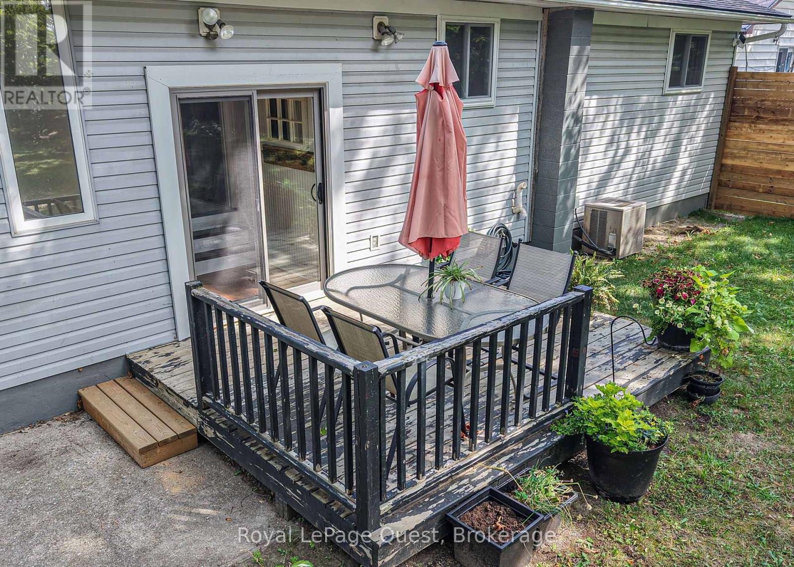 401 Mississaga Street W, Orillia, Ontario  L3V 3C4 - Photo 46 - S13709598