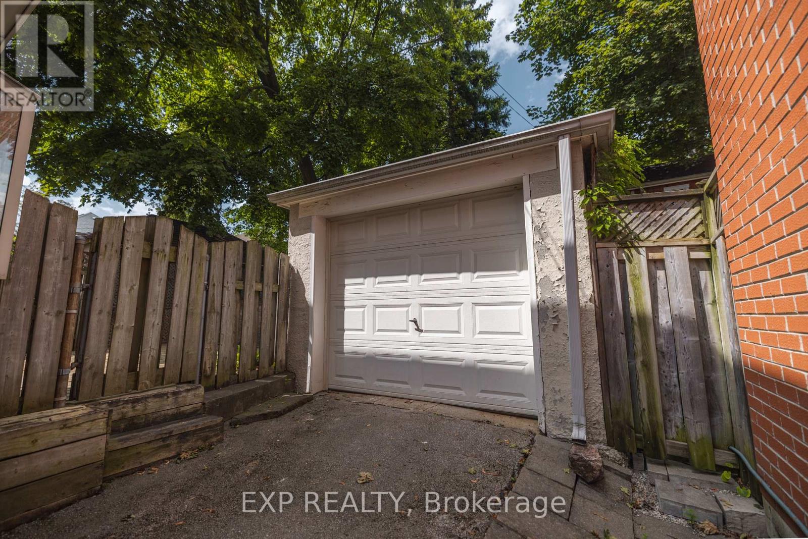 86 Willowbank Boulevard, Toronto, Ontario  M5N 1G6 - Photo 25 - C13709488