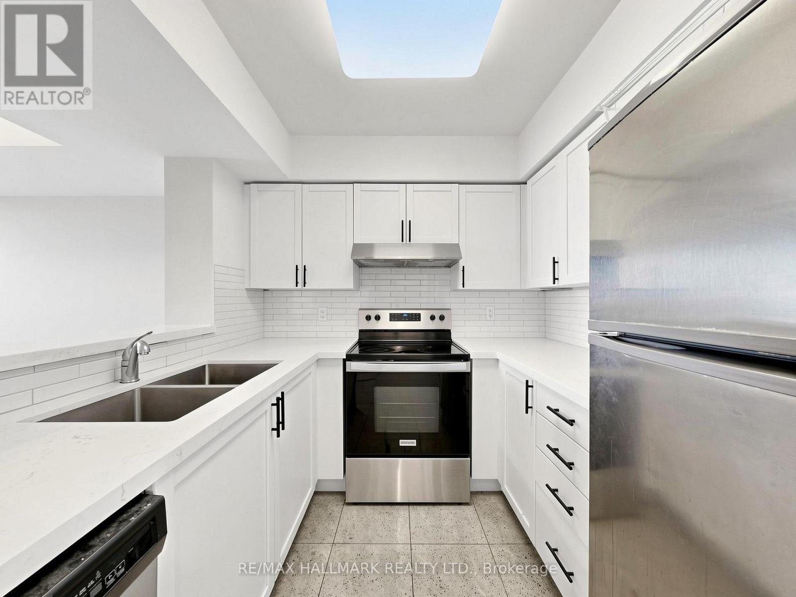 1808 - 35 Finch Avenue E, Toronto, Ontario  M2N 6Z8 - Photo 12 - C13709596