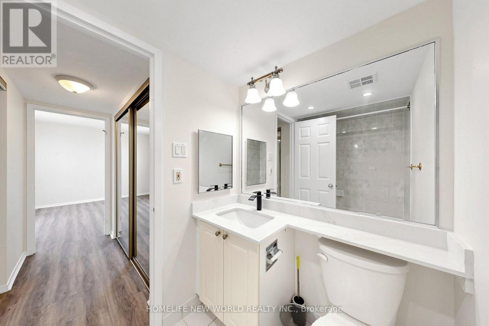 3512 - 99 Harbour Square, Toronto, Ontario  M5J 2H2 - Photo 20 - C13709604