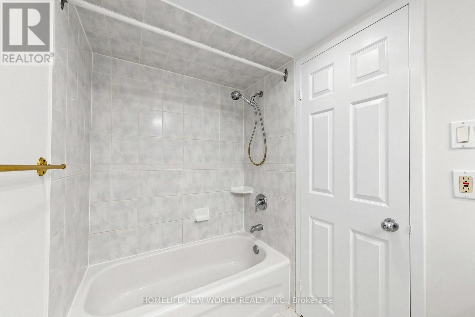 3512 - 99 Harbour Square, Toronto, Ontario  M5J 2H2 - Photo 21 - C13709604