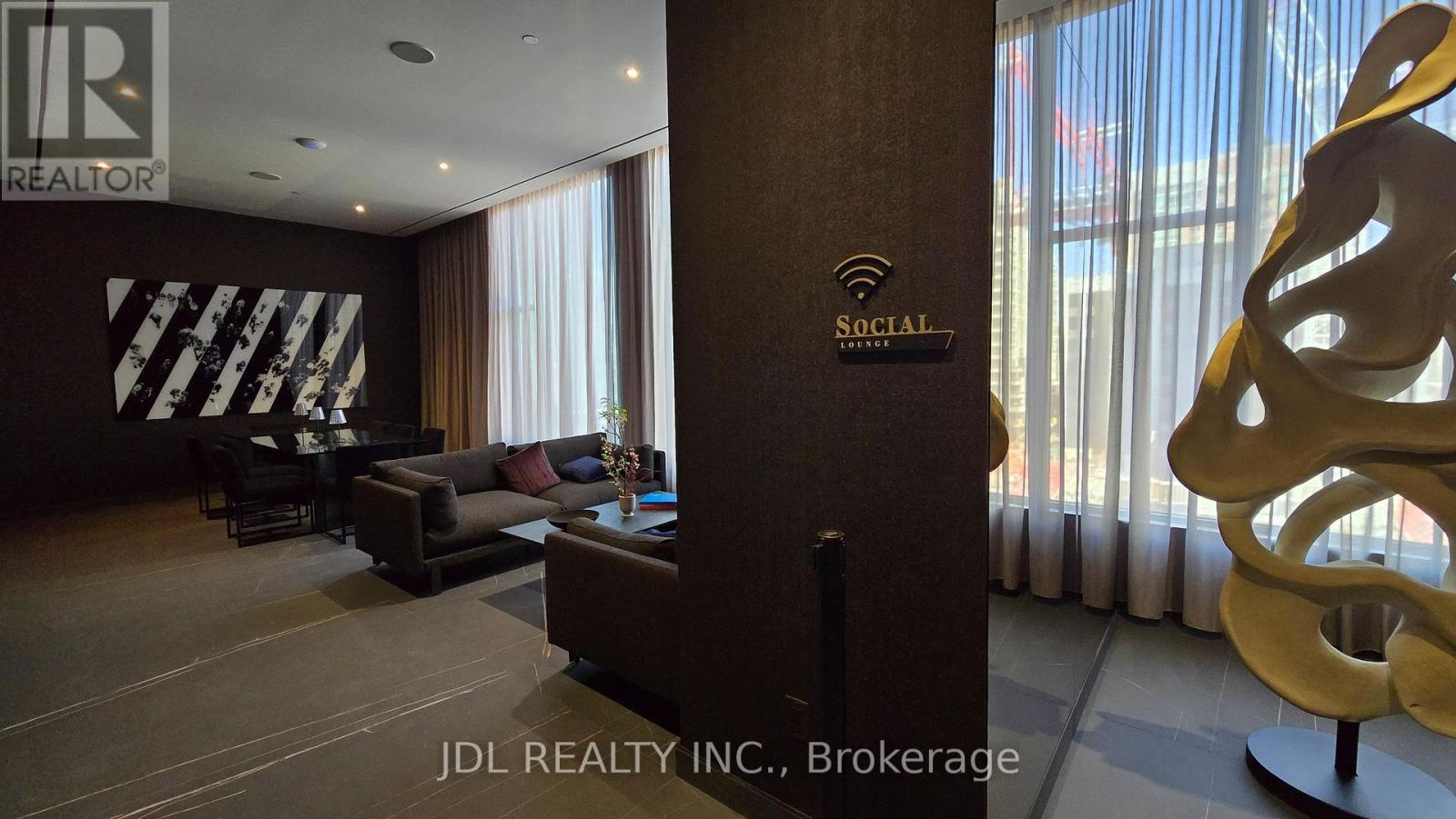 5506 - 11 Yorkville Avenue, Toronto, Ontario  M4W 0B7 - Photo 11 - C13709644