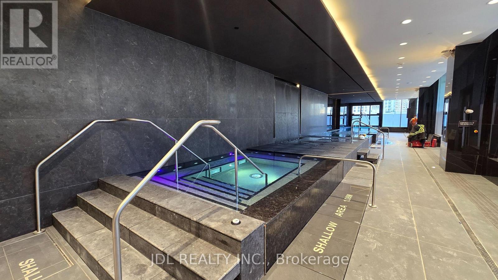 5506 - 11 Yorkville Avenue, Toronto, Ontario  M4W 0B7 - Photo 12 - C13709644