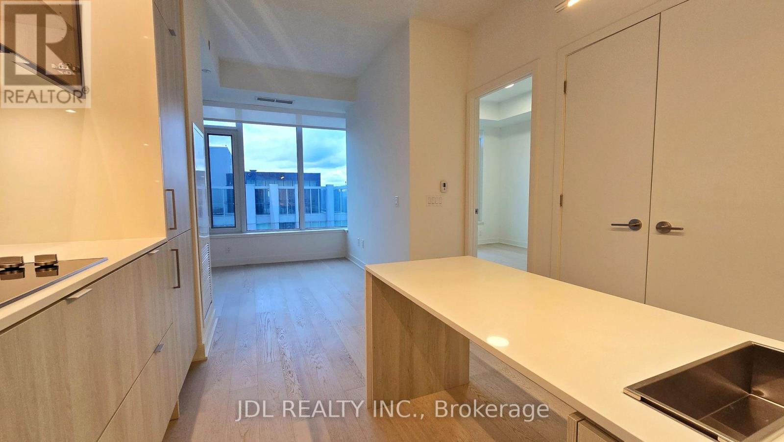 5506 - 11 Yorkville Avenue, Toronto, Ontario  M4W 0B7 - Photo 4 - C13709644
