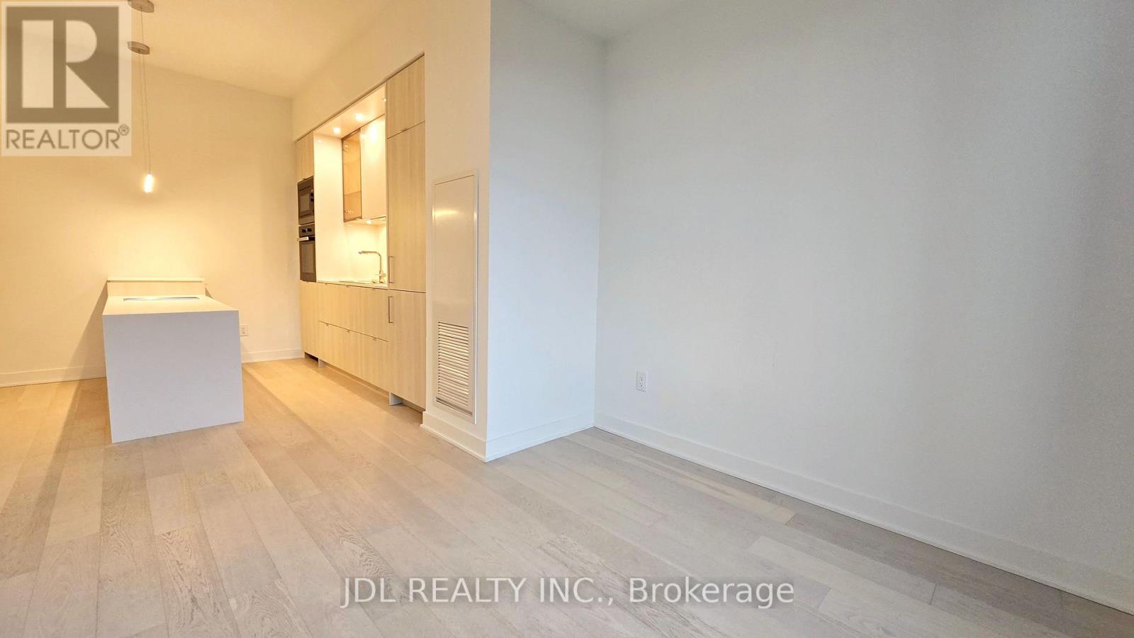 5506 - 11 Yorkville Avenue, Toronto, Ontario  M4W 0B7 - Photo 5 - C13709644