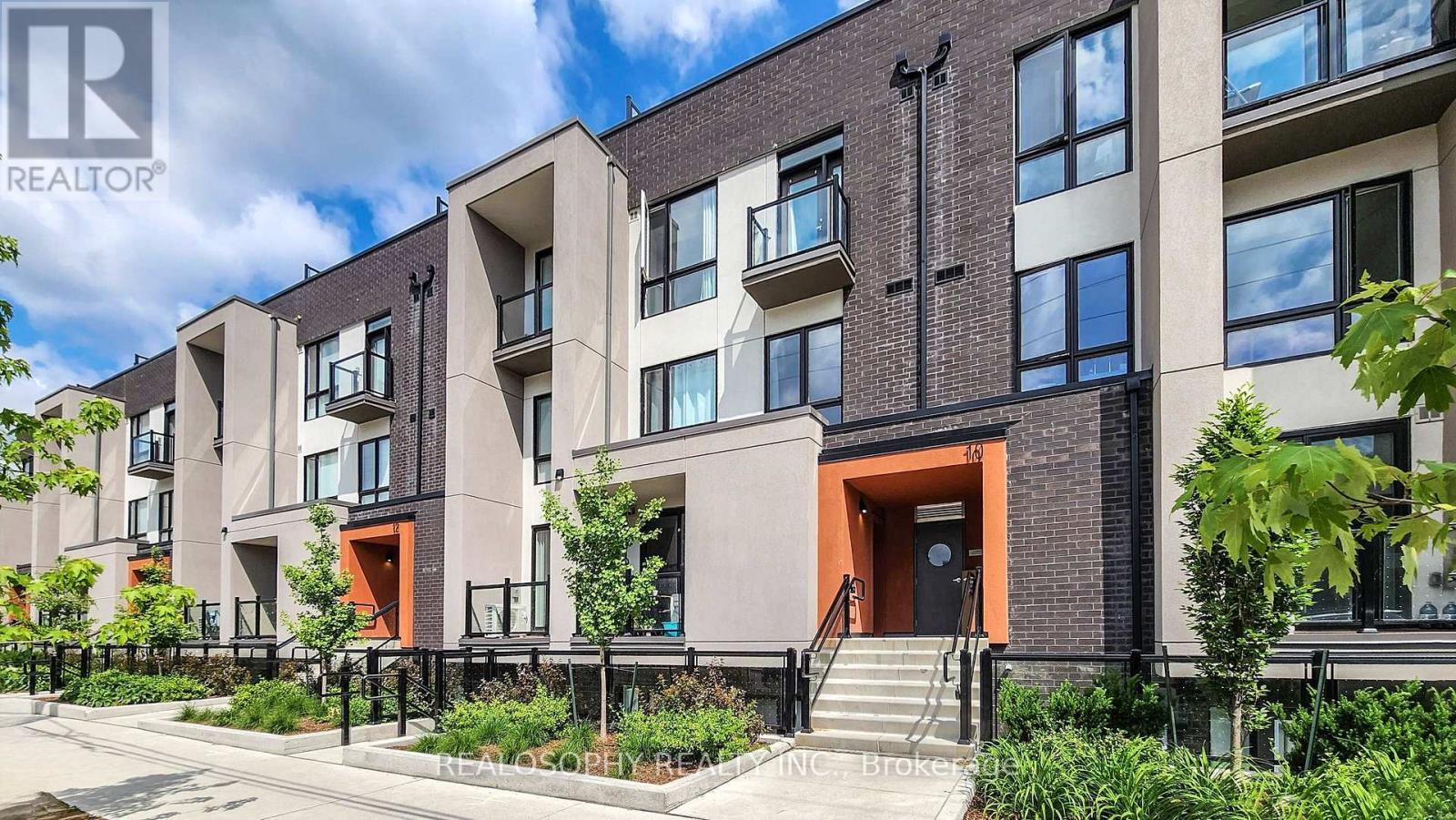 14 - 10 Marquette Avenue, Toronto, Ontario  M6A 1X9 - Photo 2 - C13709734