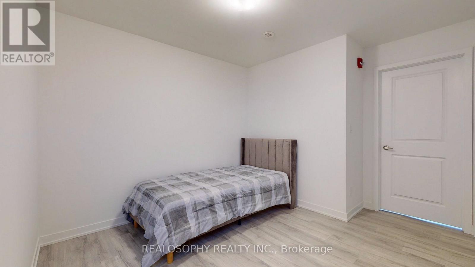 14 - 10 Marquette Avenue, Toronto, Ontario  M6A 1X9 - Photo 33 - C13709734