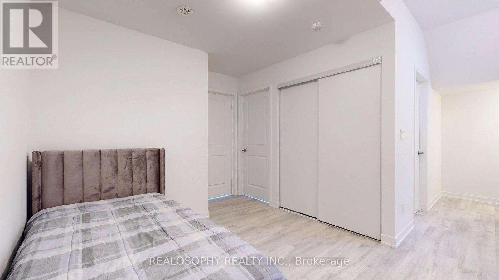 14 - 10 Marquette Avenue, Toronto, Ontario  M6A 1X9 - Photo 36 - C13709734