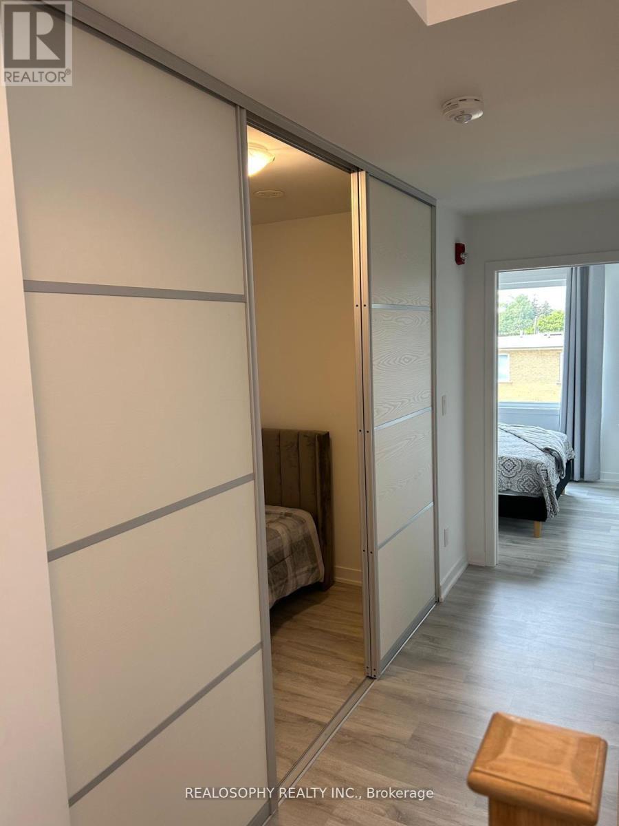 14 - 10 Marquette Avenue, Toronto, Ontario  M6A 1X9 - Photo 37 - C13709734