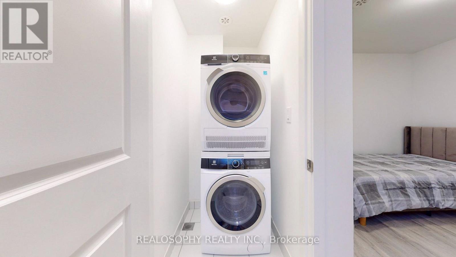 14 - 10 Marquette Avenue, Toronto, Ontario  M6A 1X9 - Photo 40 - C13709734