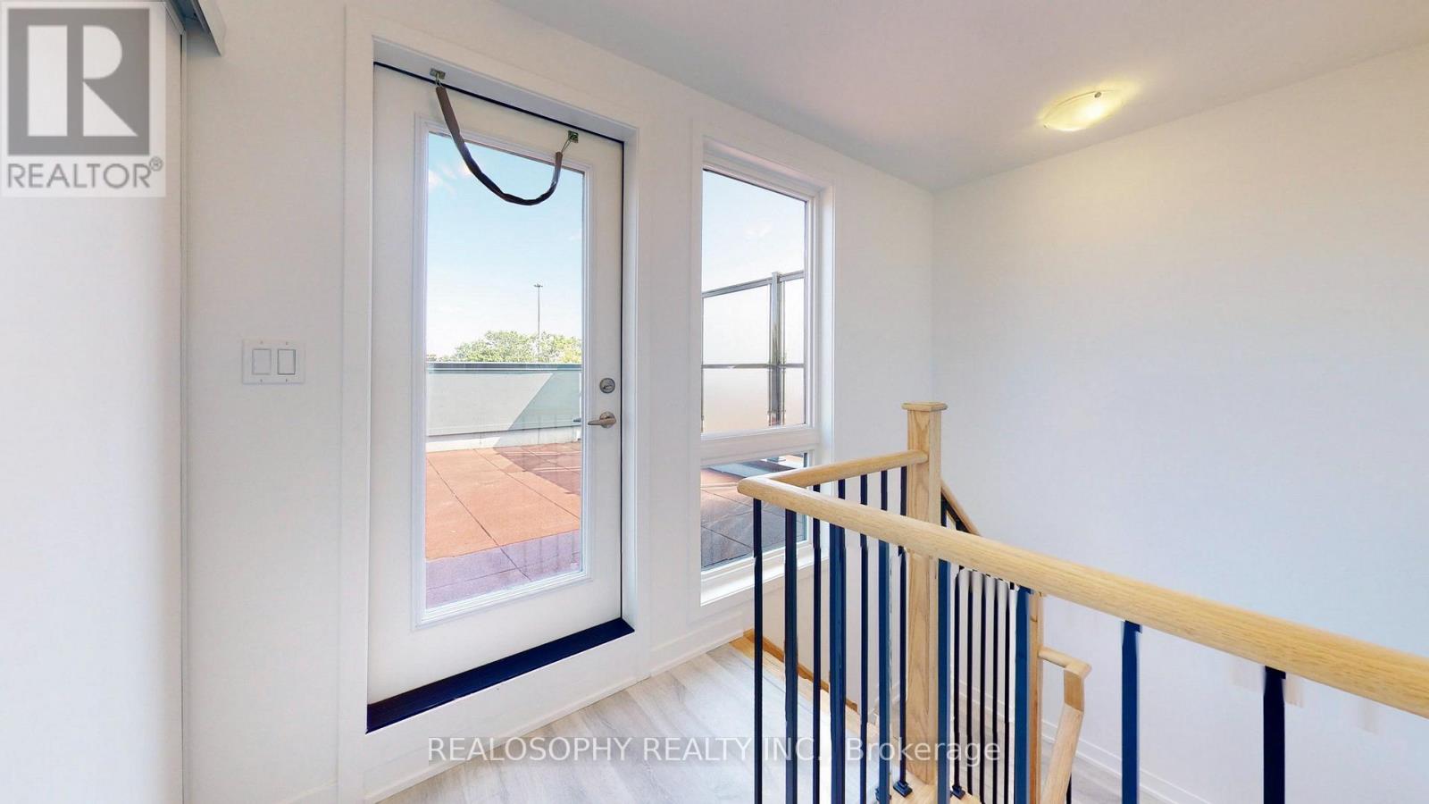 14 - 10 Marquette Avenue, Toronto, Ontario  M6A 1X9 - Photo 44 - C13709734