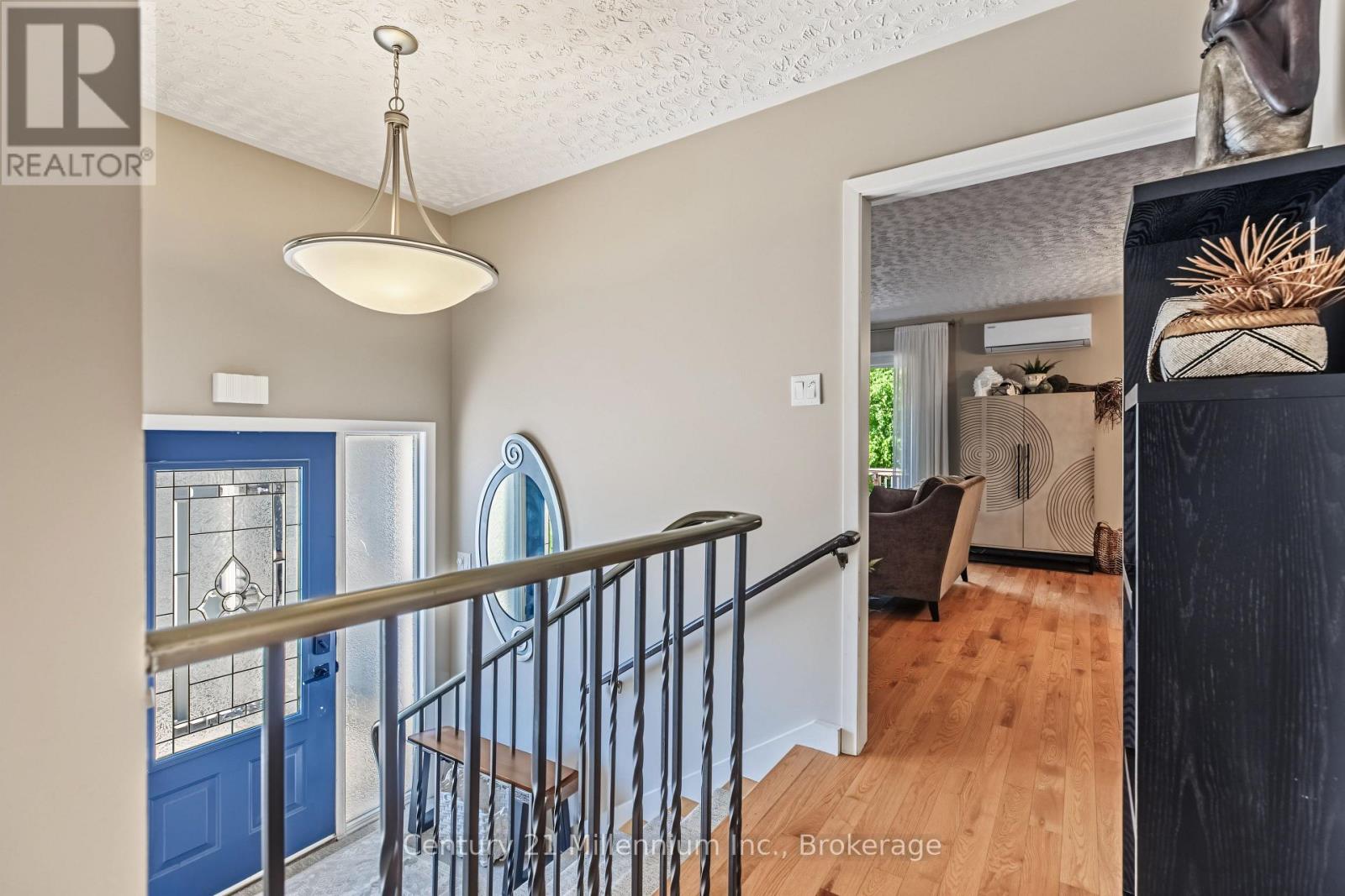 36 Huron Street N, Saugeen Shores, Ontario  N0H 2L0 - Photo 3 - X13709504