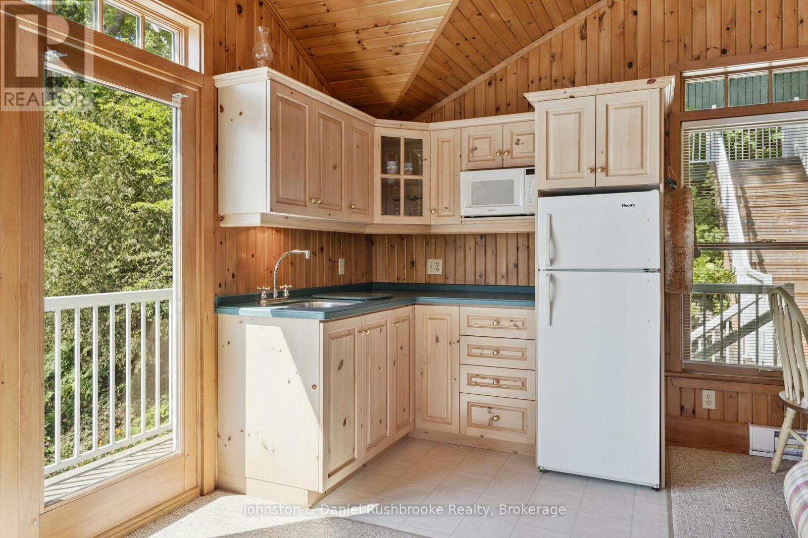 4 - 1041 Ann Street, Muskoka Lakes, Ontario  P1P 1R2 - Photo 31 - X13709534