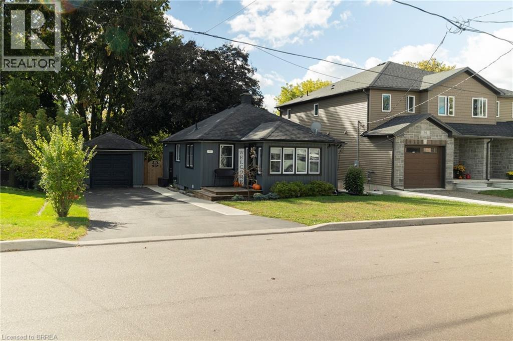 92 Sovereign Street W, Waterford, Ontario N0E 1Y0 - Photo 2 - 40849702