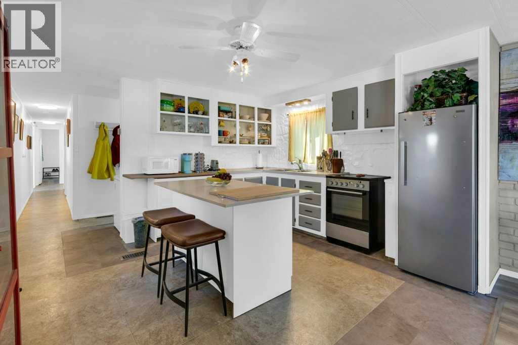 110, 99 Arbour Lake Road, Calgary, Alberta  T3G 4E4 - Photo 4 - A2334766
