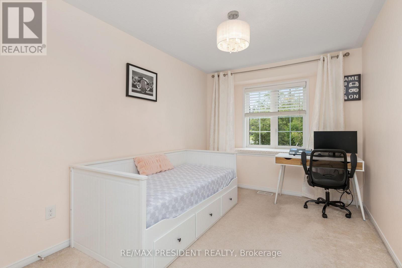 108 Underwood Drive, Whitby, Ontario  L1M 0K9 - Photo 20 - E13709508
