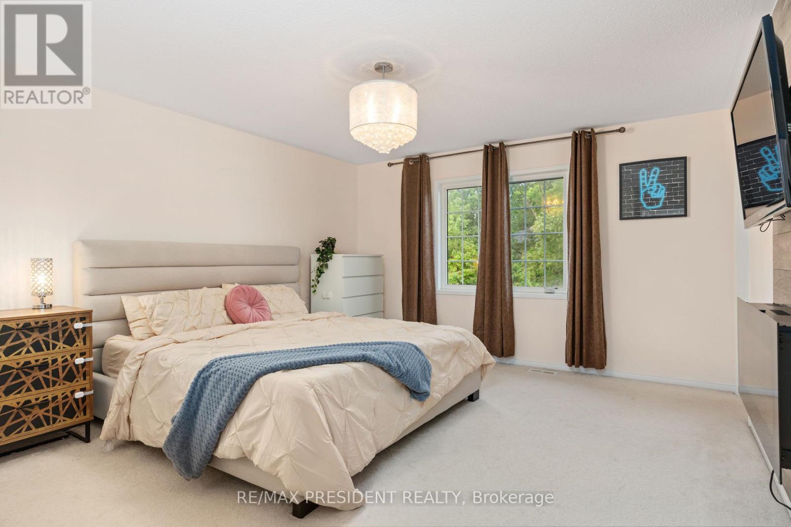 108 Underwood Drive, Whitby, Ontario  L1M 0K9 - Photo 25 - E13709508