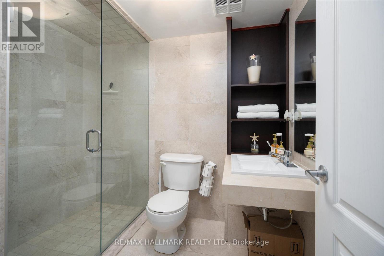 82 Woodbine Avenue, Toronto, Ontario  M4L 2A2 - Photo 30 - E13709516