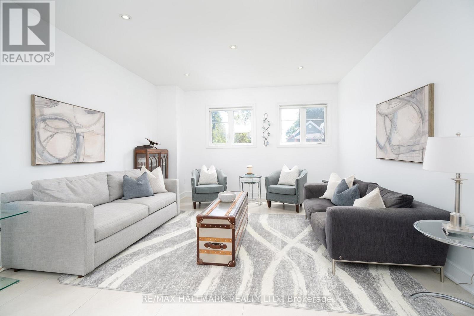 82 Woodbine Avenue, Toronto, Ontario  M4L 2A2 - Photo 4 - E13709516