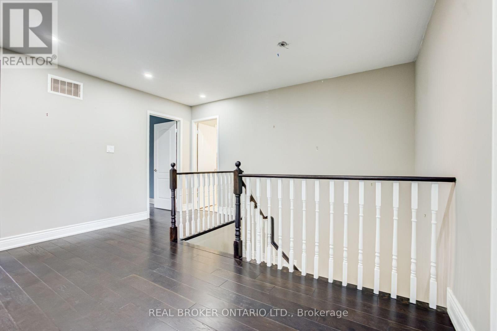 10 Coyle Street, Ajax, Ontario  L1T 0A2 - Photo 15 - E13709580