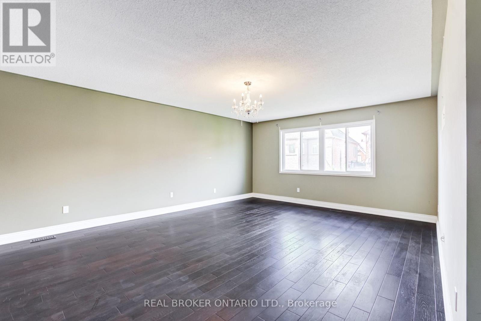 10 Coyle Street, Ajax, Ontario  L1T 0A2 - Photo 17 - E13709580
