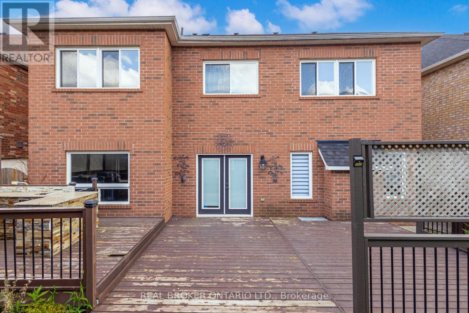 10 Coyle Street, Ajax, Ontario  L1T 0A2 - Photo 44 - E13709580