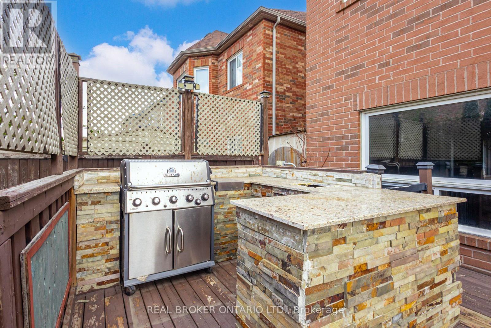 10 Coyle Street, Ajax, Ontario  L1T 0A2 - Photo 47 - E13709580