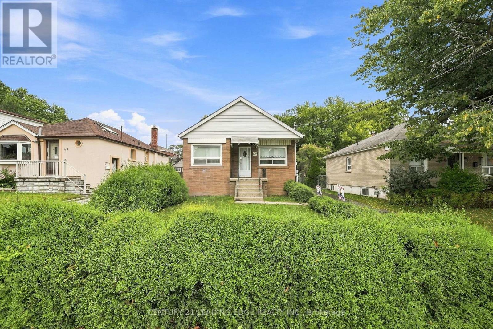 67 PITT AVENUE, Toronto, Ontario
