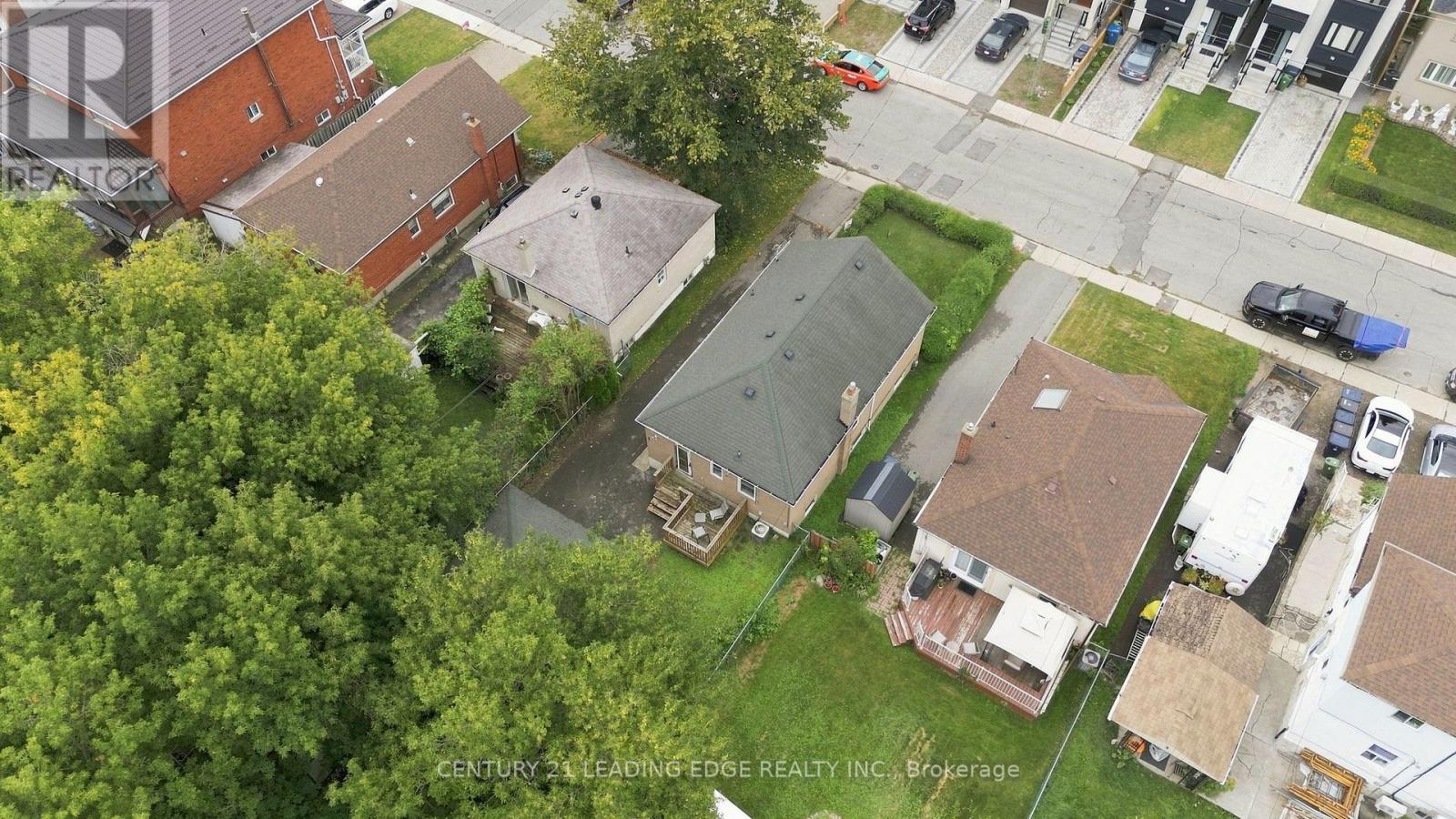 67 Pitt Avenue, Toronto, Ontario  M1L 2R3 - Photo 17 - E13709602