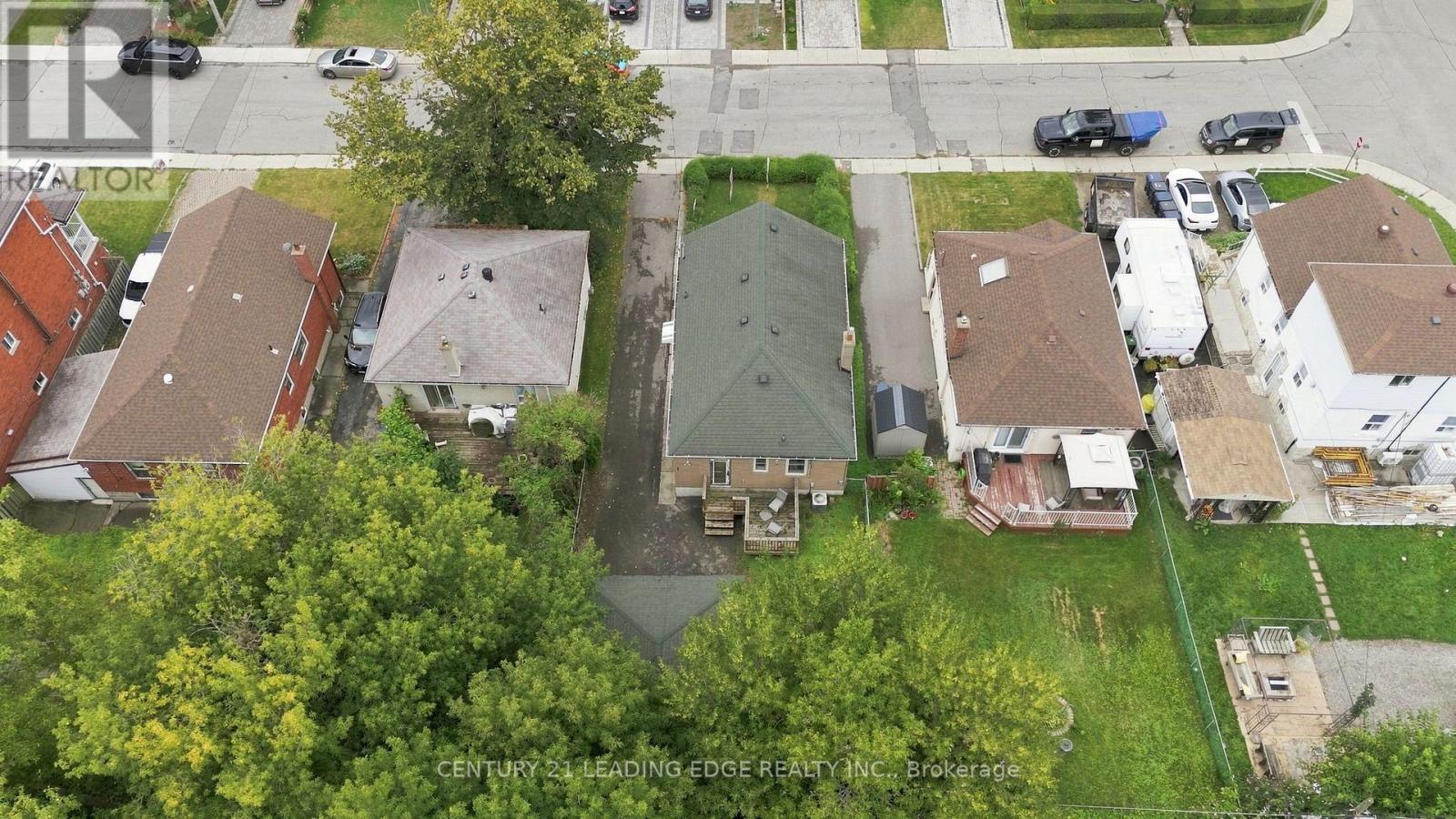 67 Pitt Avenue, Toronto, Ontario  M1L 2R3 - Photo 18 - E13709602