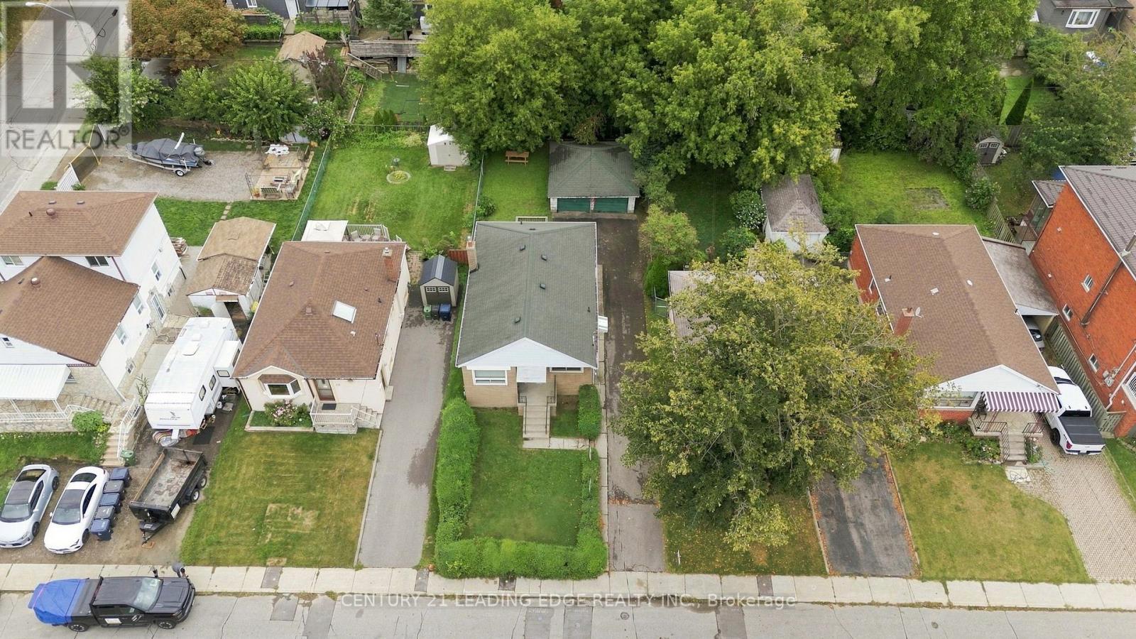 67 Pitt Avenue, Toronto, Ontario  M1L 2R3 - Photo 6 - E13709602