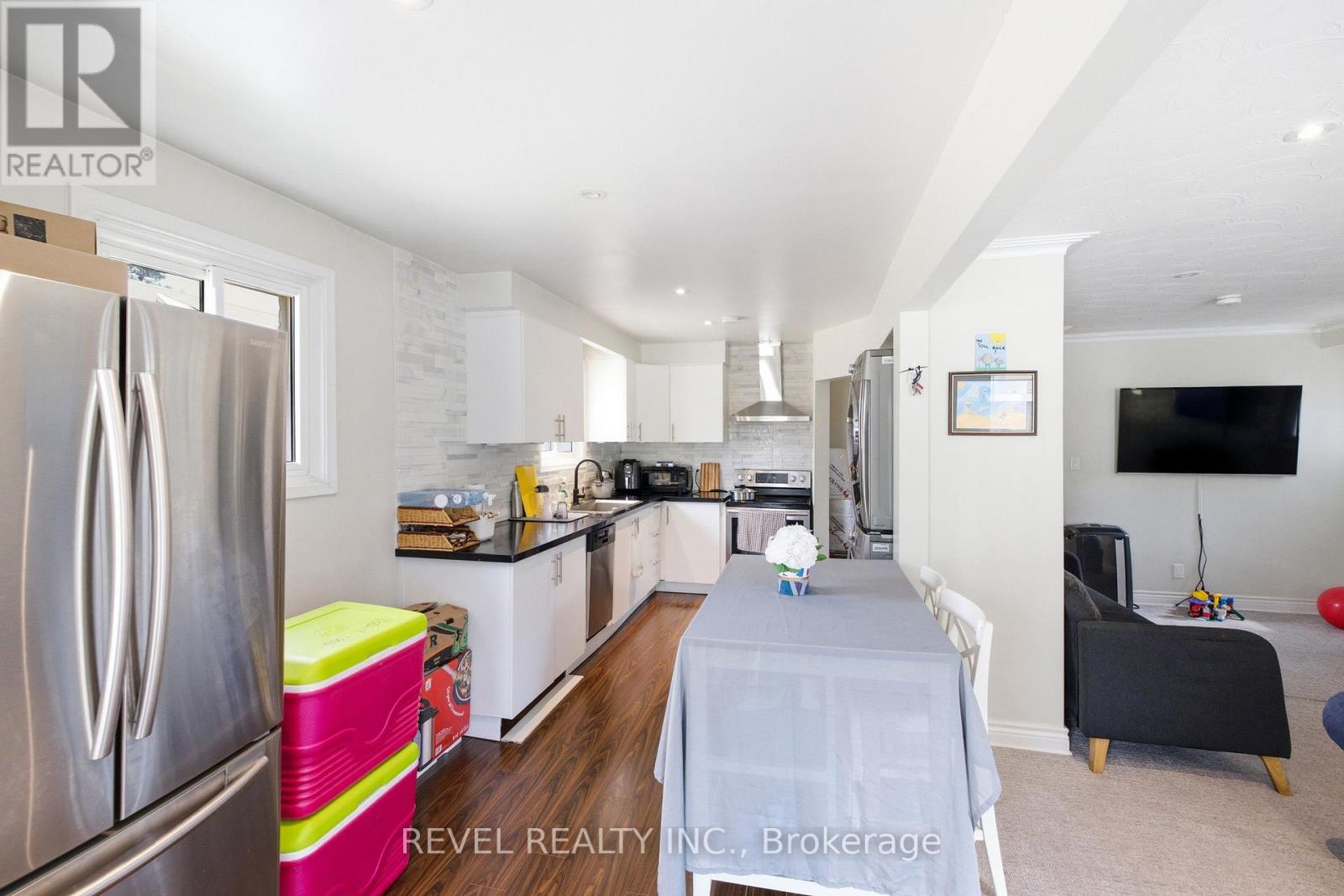 17 Amberjack Boulevard, Toronto, Ontario  M1H 2J2 - Photo 11 - E13709666