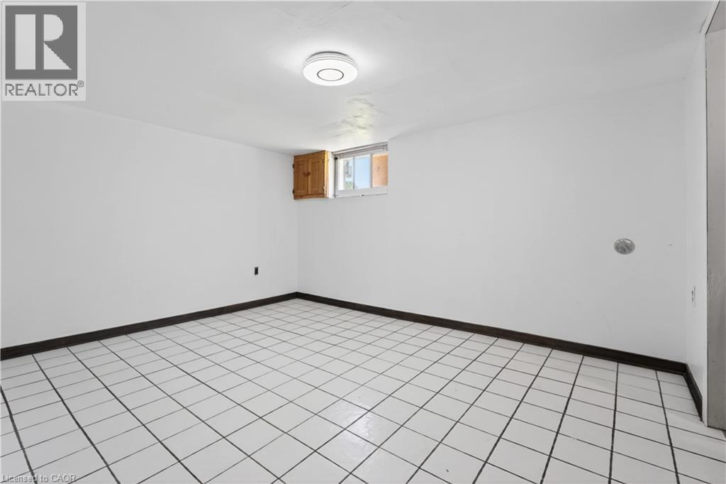 71 S Scholfield Avenue S, Welland, Ontario  L3B 1N4 - Photo 33 - 40837981