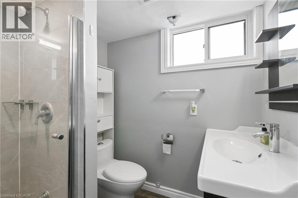 74 Helene Crescent, Waterloo, Ontario  N2L 5E5 - Photo 18 - 40846376