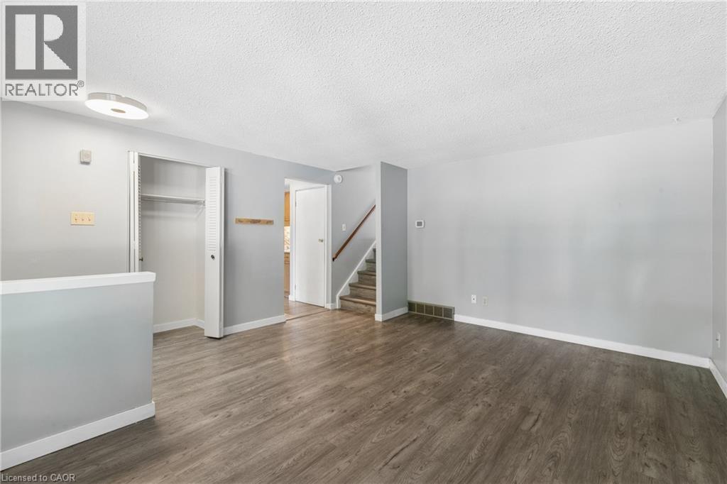 74 Helene Crescent, Waterloo, Ontario  N2L 5E5 - Photo 7 - 40846376